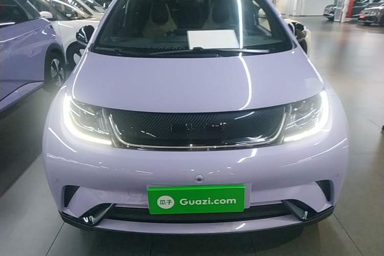 Used BYD Dolphin 2023 420 km Fashion Edition Front