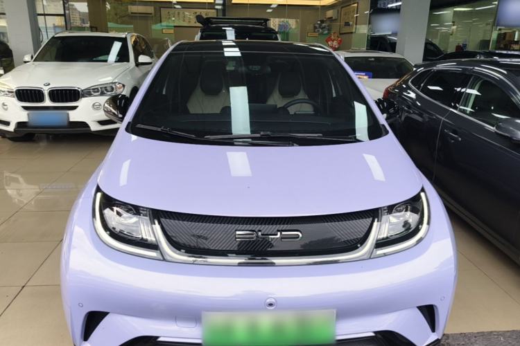 Used BYD Dolphin 2023 420 km Fashion Edition Front