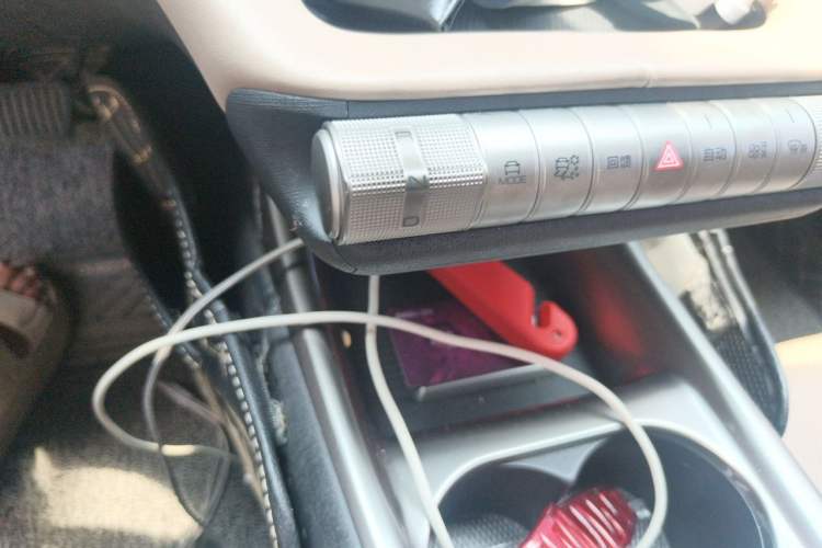Used BYD Dolphin 2023 420 km Fashion Edition Gear Lever