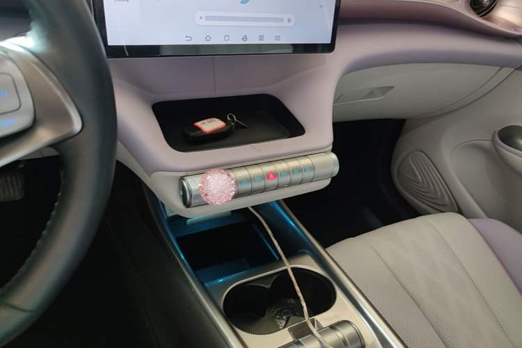 Used BYD Dolphin 2023 420 km Fashion Edition Gear Lever
