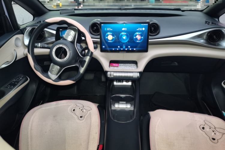 Used BYD Dolphin 2023 420 km Fashion Edition Interior 2