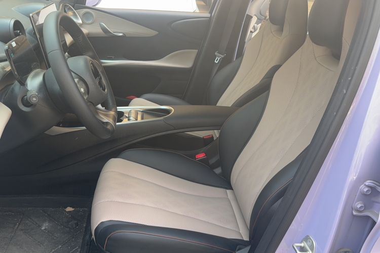 Used BYD Dolphin 2023 420 km Free Version Interior 2