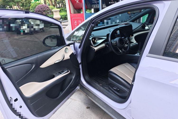 Used BYD Dolphin 2023 420 km Fashion Edition Interior 3