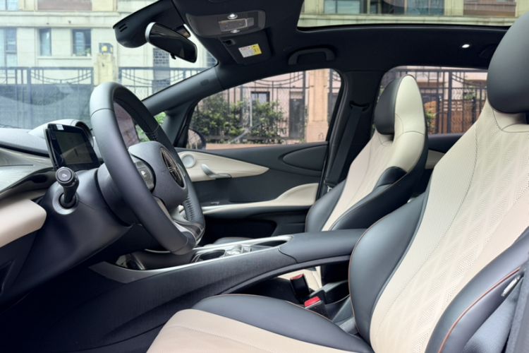 Used BYD Dolphin 2023 420 km Fashion Edition Interior 4