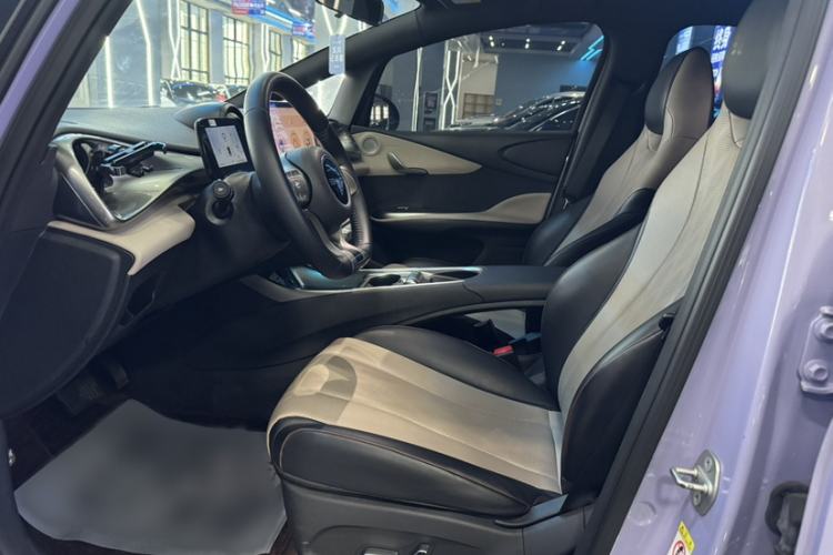 Used BYD Dolphin 2023 420 km Free Version Interior 4