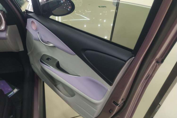 Used BYD Dolphin 2023 420 km Fashion Edition Interior 5