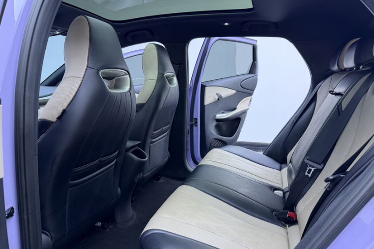 Used BYD Dolphin 2023 420 km Fashion Edition Interior 5