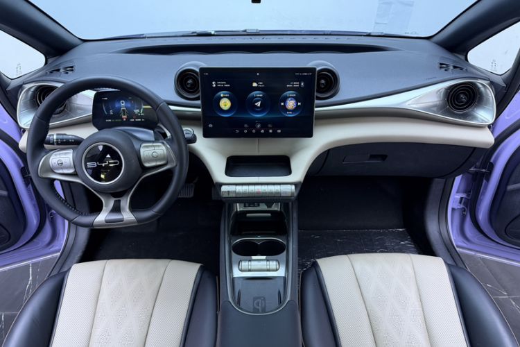 Used BYD Dolphin 2023 420 km Fashion Edition Interior 7