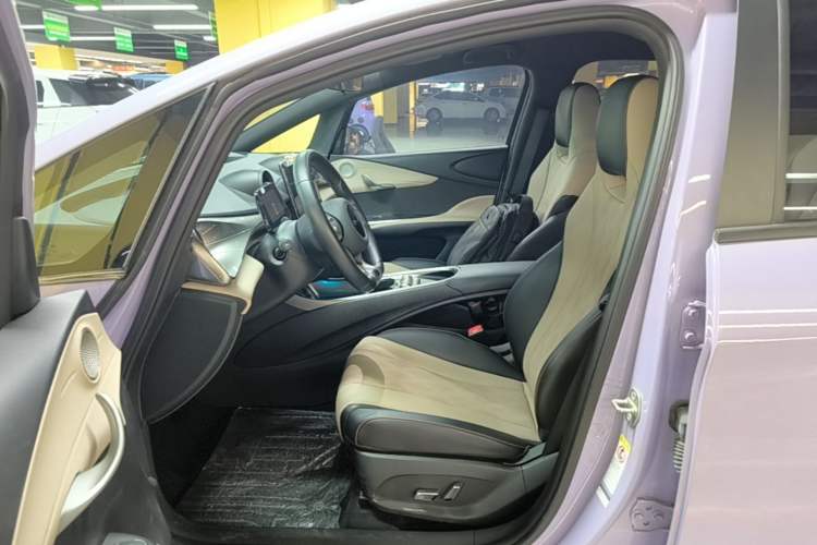 Used BYD Dolphin 2023 420 km Free Version Left Front Seat