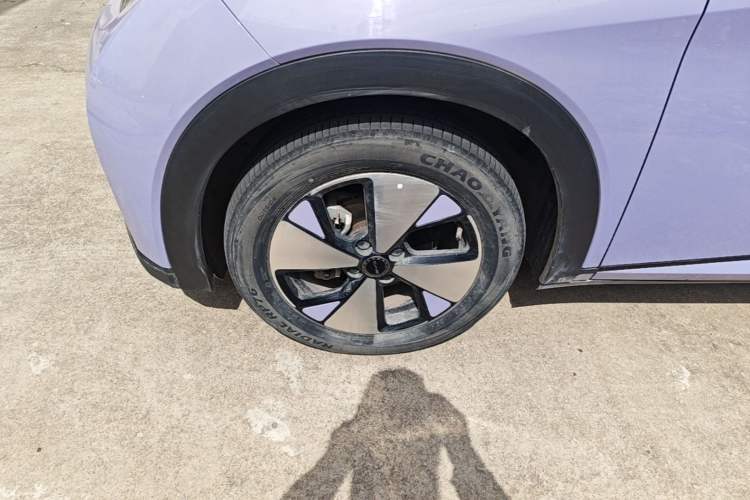 Used BYD Dolphin 2023 420 km Fashion Edition Left Front Wheel Hub