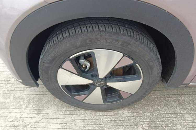 Used BYD Dolphin 2023 420 km Free Version Left Front Wheel Hub