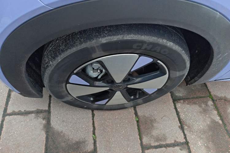 Used BYD Dolphin 2023 420 km Fashion Edition Left Front Wheel Hub