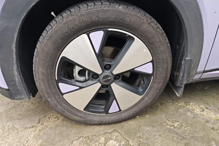 Used BYD Dolphin 2023 420 km Free Version Left Front Wheel Hub