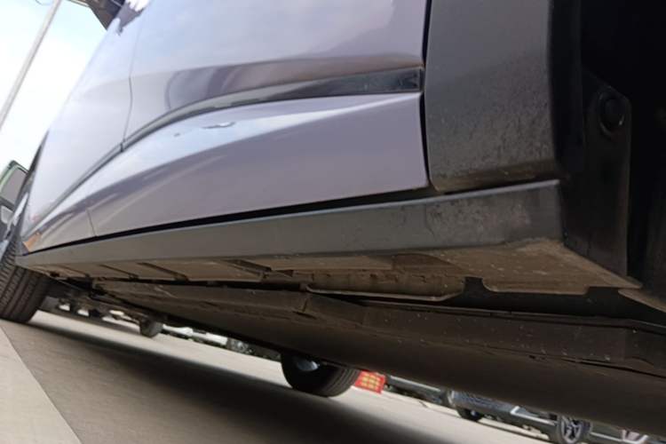 Used BYD Dolphin 2023 420 km Fashion Edition Left Side Sill