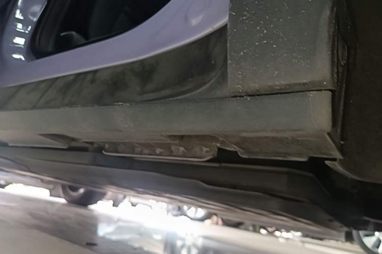 Used BYD Dolphin 2023 420 km Fashion Edition Left Side Sill