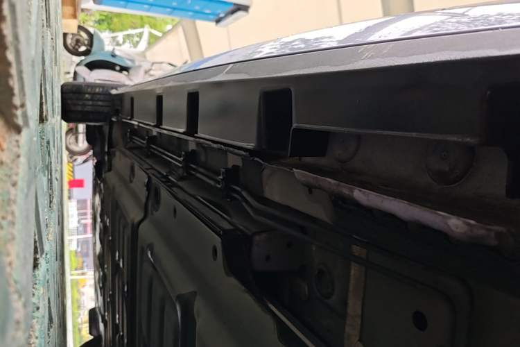 Used BYD Dolphin 2023 420 km Fashion Edition Left Side Sill