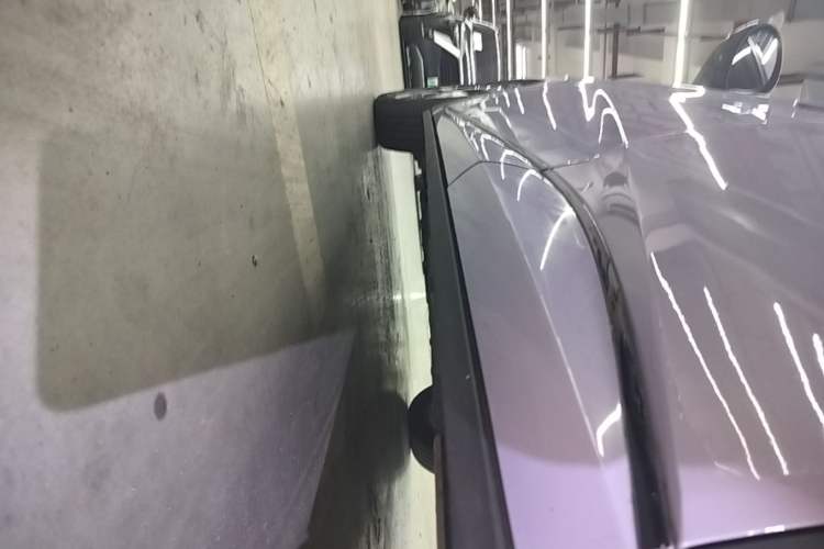 Used BYD Dolphin 2023 420 km Fashion Edition Left Side Sill