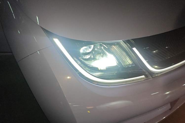 Used BYD Dolphin 2023 420 km Free Version Right Front Headlight