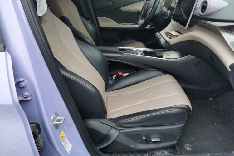 Used BYD Dolphin 2023 420 km Free Version Right Front Seat