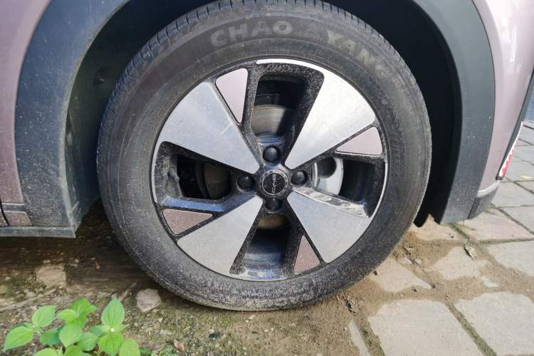 Used BYD Dolphin 2023 420 km Fashion Edition Right Front Wheel Hub