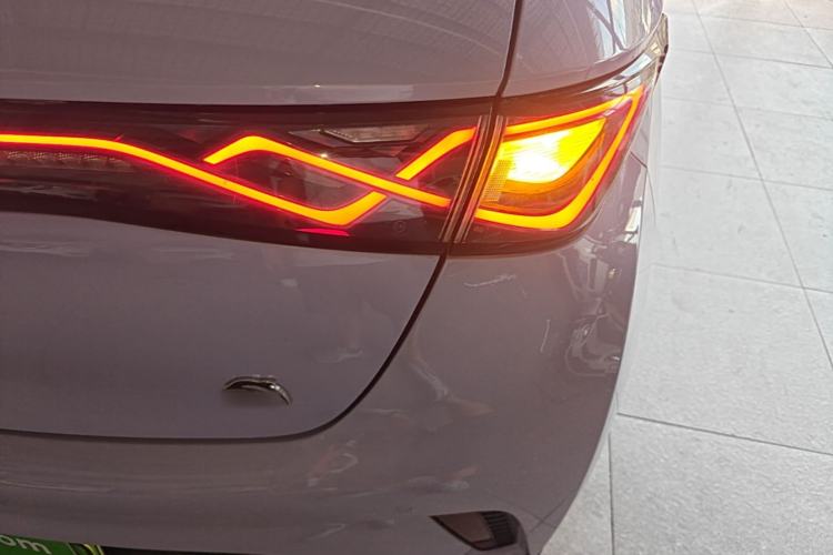 Used BYD Dolphin 2023 420 km Fashion Edition Right Rear Taillight