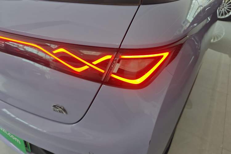 Used BYD Dolphin 2023 420 km Free Version Right Rear Taillight