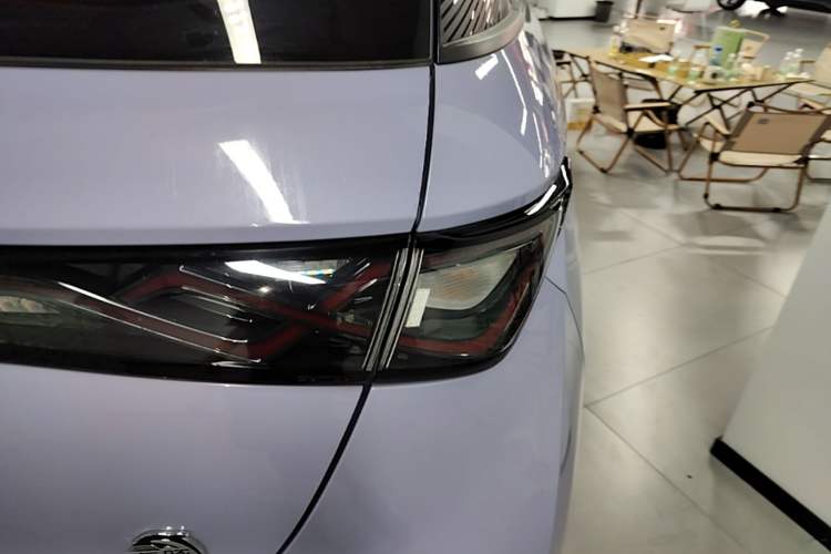 Used BYD Dolphin 2023 420 km Fashion Edition Right Rear Taillight