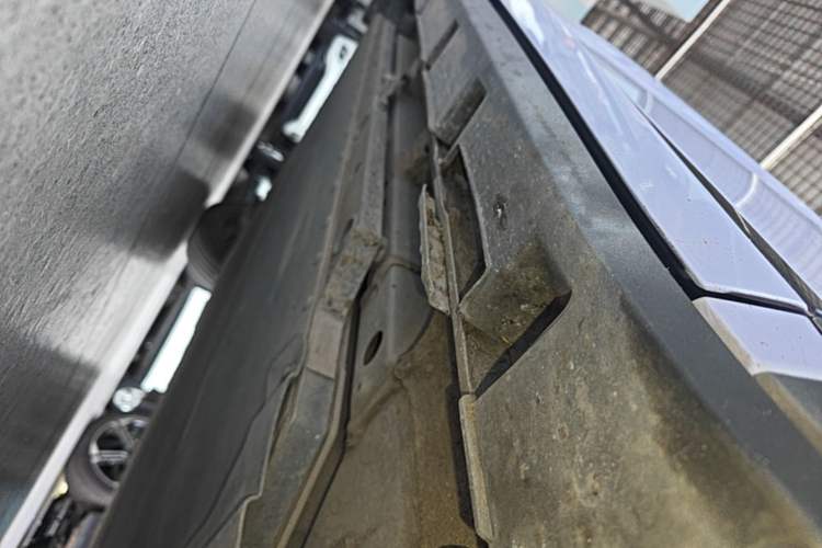 Used BYD Dolphin 2023 420 km Fashion Edition Right Side Sill