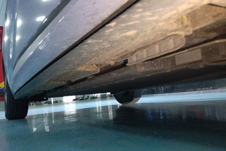 Used BYD Dolphin 2023 420 km Free Version Right Side Sill