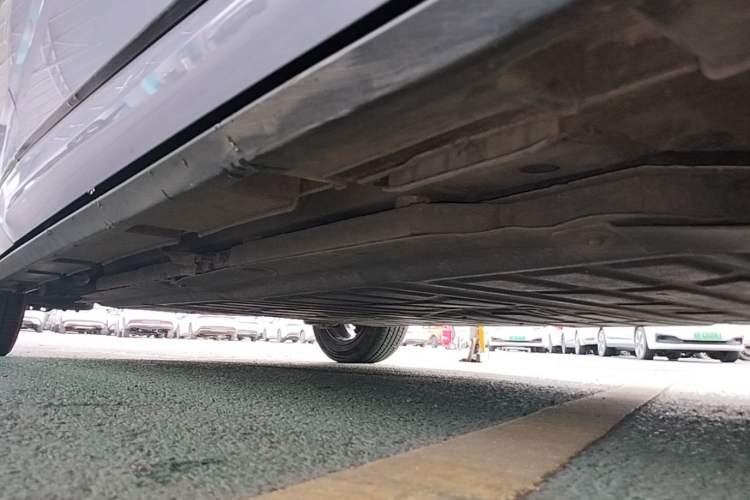 Used BYD Dolphin 2023 420 km Fashion Edition Right Side Sill