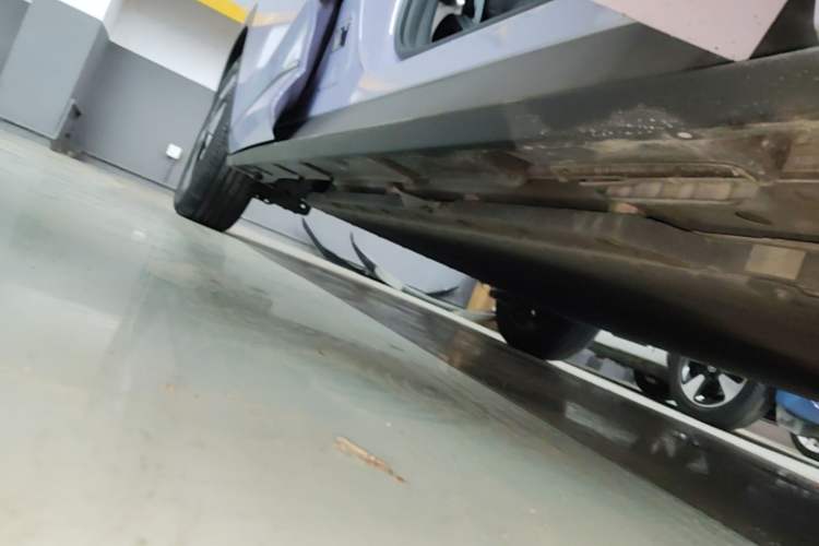 Used BYD Dolphin 2023 420 km Free Version Right Side Sill