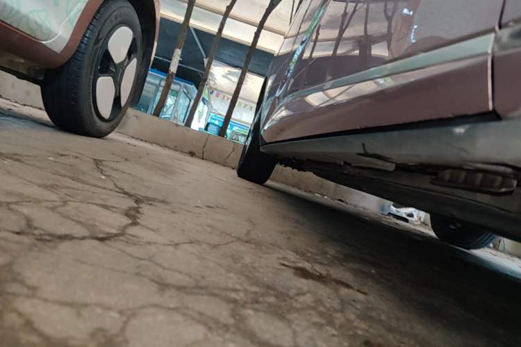 Used BYD Dolphin 2023 420 km Fashion Edition Right Side Sill