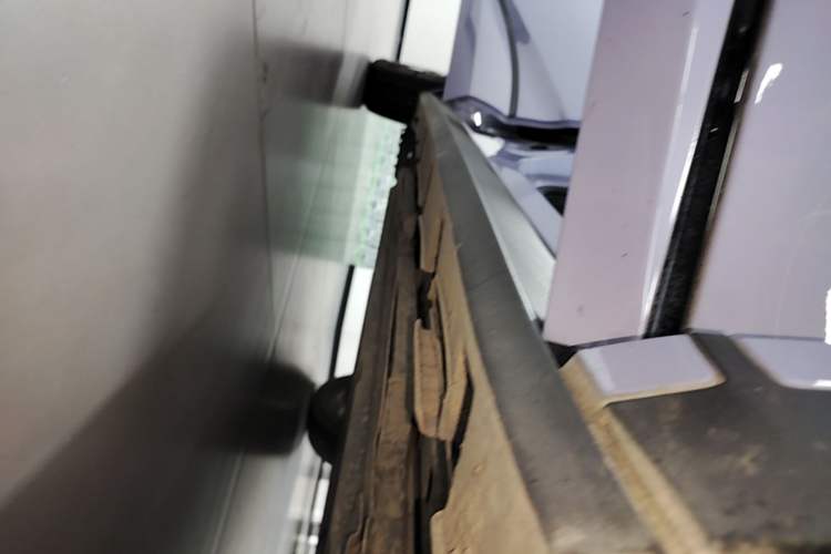 Used BYD Dolphin 2023 420 km Fashion Edition Right Side Sill