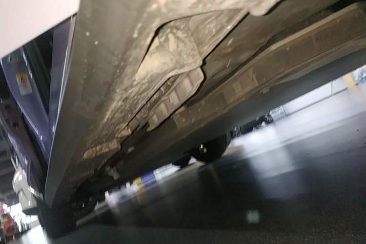 Used BYD Dolphin 2023 420 km Fashion Edition Right Side Sill