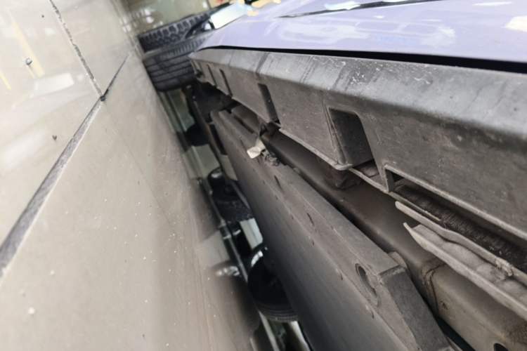 Used BYD Dolphin 2023 420 km Fashion Edition Right Side Sill