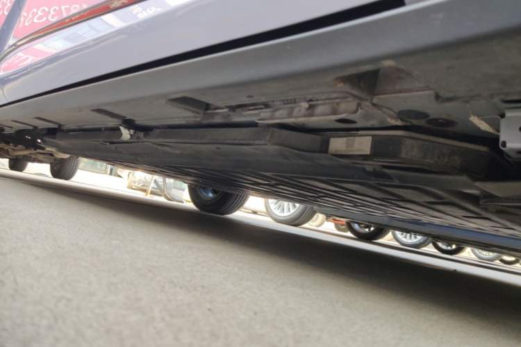 Used BYD Dolphin 2023 420 km Fashion Edition Right Side Sill
