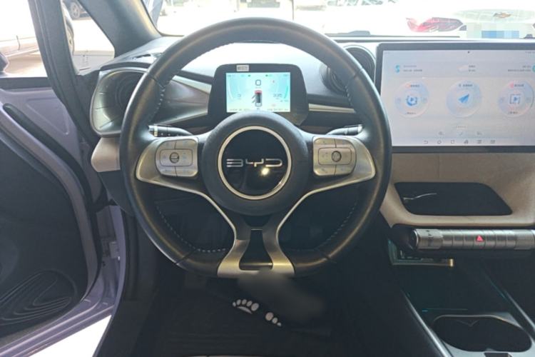 Used BYD Dolphin 2023 420 km Fashion Edition Steering Wheel
