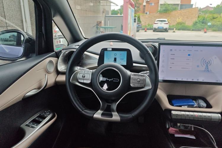Used BYD Dolphin 2023 420 km Fashion Edition Steering Wheel
