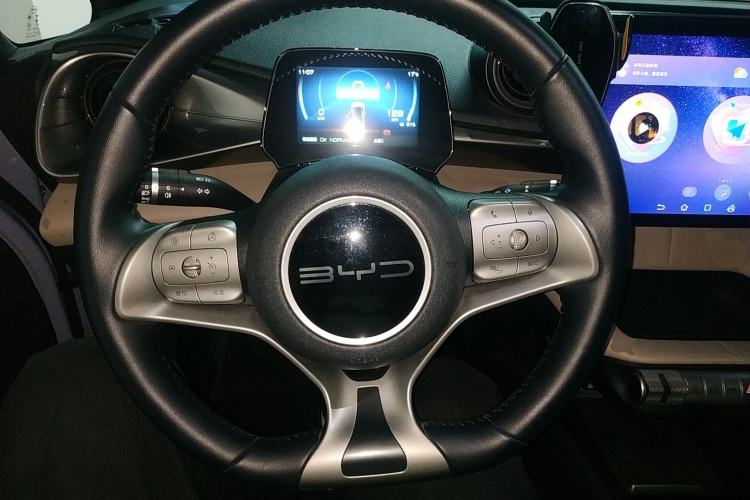 Used BYD Dolphin 2023 420 km Fashion Edition Steering Wheel