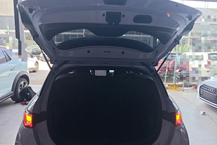Used BYD Dolphin 2023 420 km Fashion Edition Trunk