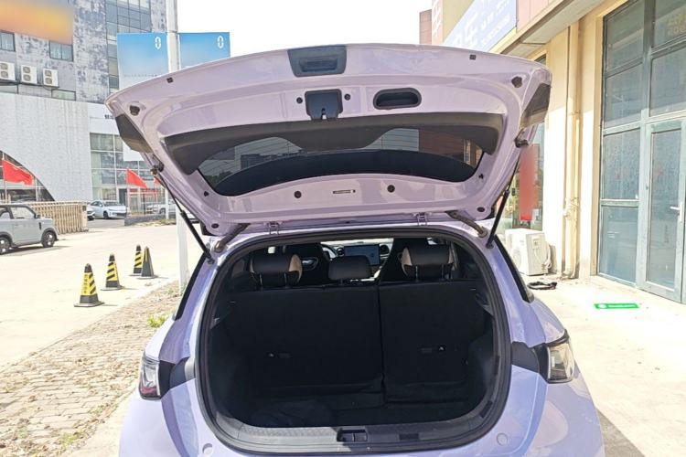 Used BYD Dolphin 2023 420 km Fashion Edition Trunk