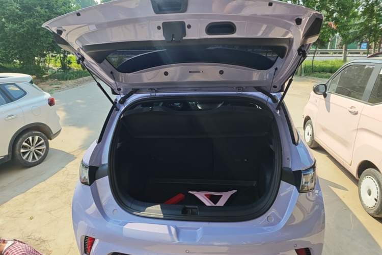 Used BYD Dolphin 2023 420 km Fashion Edition Trunk