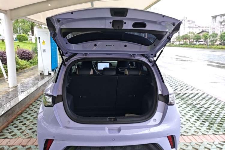 Used BYD Dolphin 2023 420 km Fashion Edition Trunk