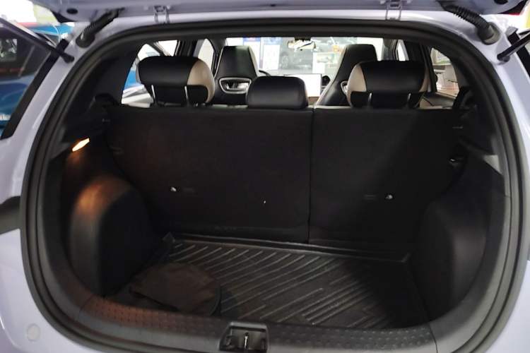 Used BYD Dolphin 2023 420 km Fashion Edition Trunk