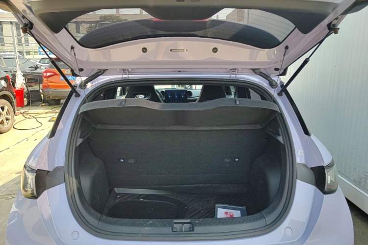 Used BYD Dolphin 2023 420 km Free Version Trunk