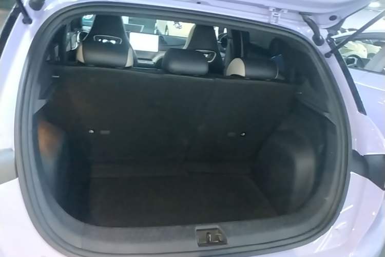 Used BYD Dolphin 2023 420 km Fashion Edition Trunk