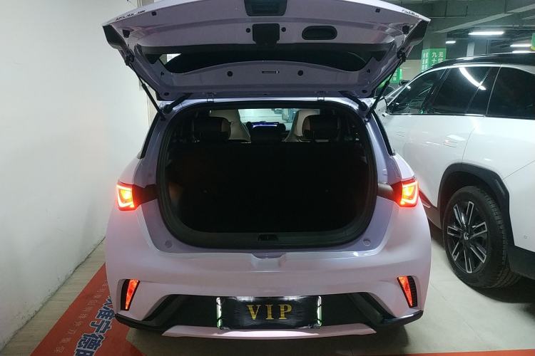 Used BYD Dolphin 2023 420 km Fashion Edition Trunk