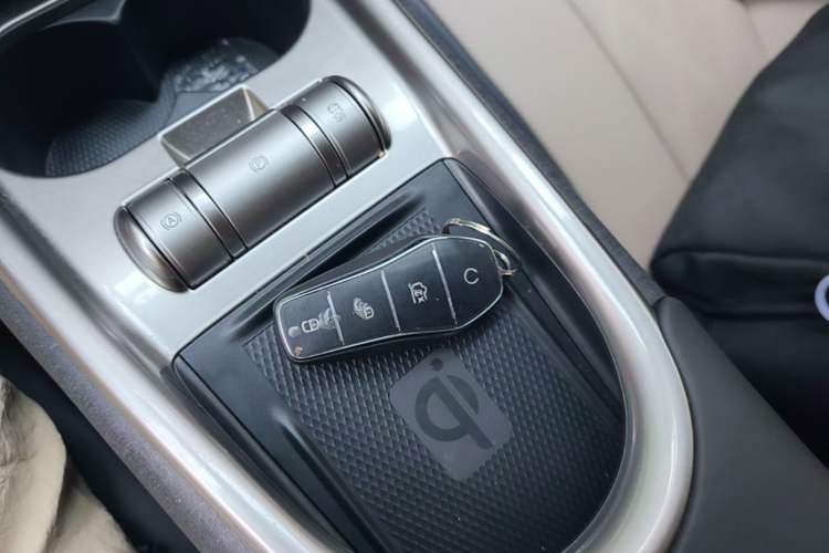 Used BYD Dolphin 2023 420 km Fashion Edition Vehicle Key