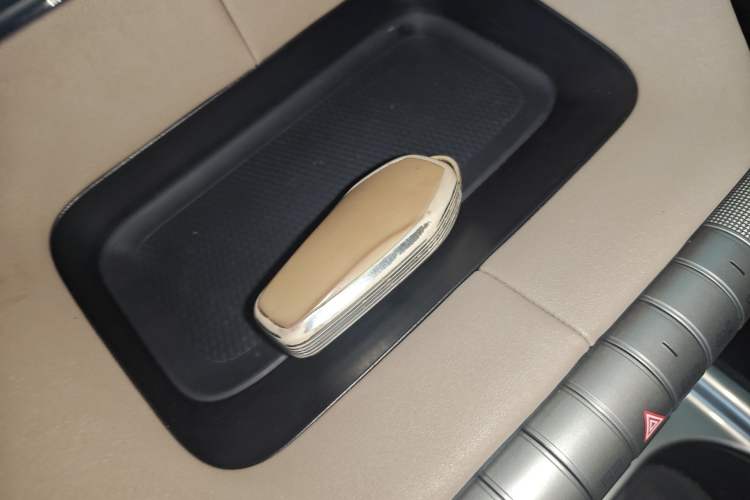 Used BYD Dolphin 2023 420 km Free Version Vehicle Key