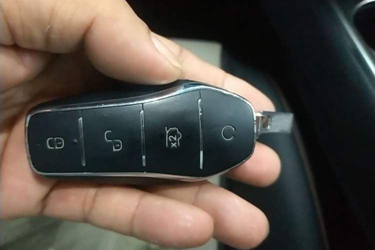 Used BYD Dolphin 2023 420 km Free Version Vehicle Key